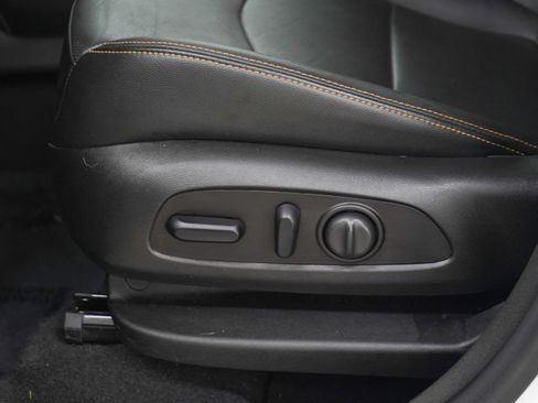 Used 2020 GMC Terrain SLT w/ Preferred Package AWD/4WD image 22