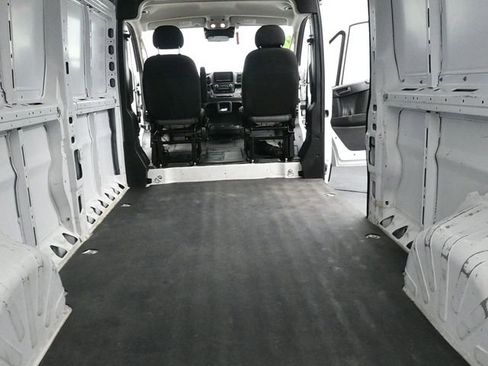Used 2023 RAM ProMaster 2500 FWD image 12