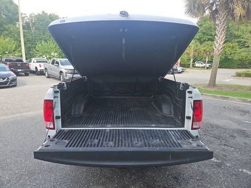 Used 2019 RAM 1500 Classic SLT RWD image 31