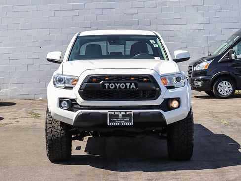 Used 2022 Toyota Tacoma SR5 w/ Black Out Package (TMS) RWD image 2