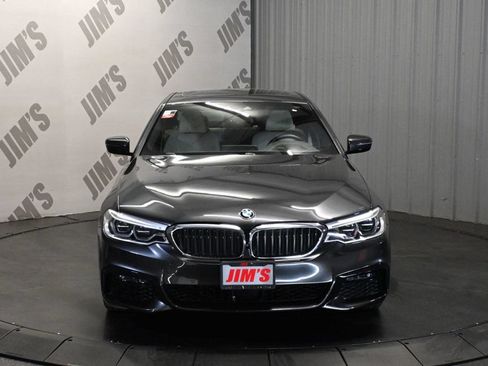 Used 2019 BMW 540i w/ M Sport Package RWD image 2