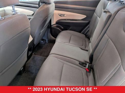 Used 2023 Hyundai Tucson SE image 28