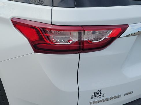 Used 2019 Chevrolet Traverse LT w/ LPO, Floor Liner Package AWD/4WD image 11