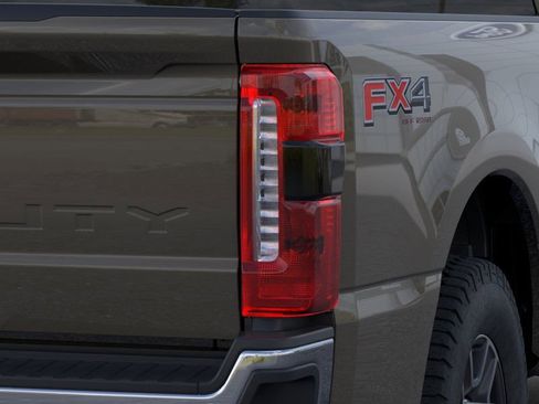 New 2026 Ford F350 Lariat w/ FX4 Off-Road Package image 36