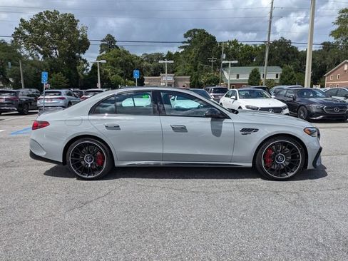 New 2026 Mercedes-Benz E 53 AMG e 4MATIC Sedan image 4