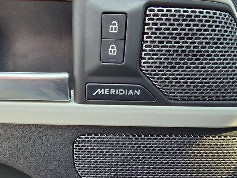 Used 2024 Land Rover Defender 110 S AWD/4WD image 10