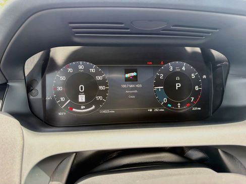 Used 2025 Land Rover Discovery Sport S AWD/4WD image 41