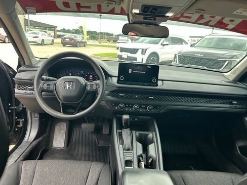Used 2024 Honda Accord EX image 31
