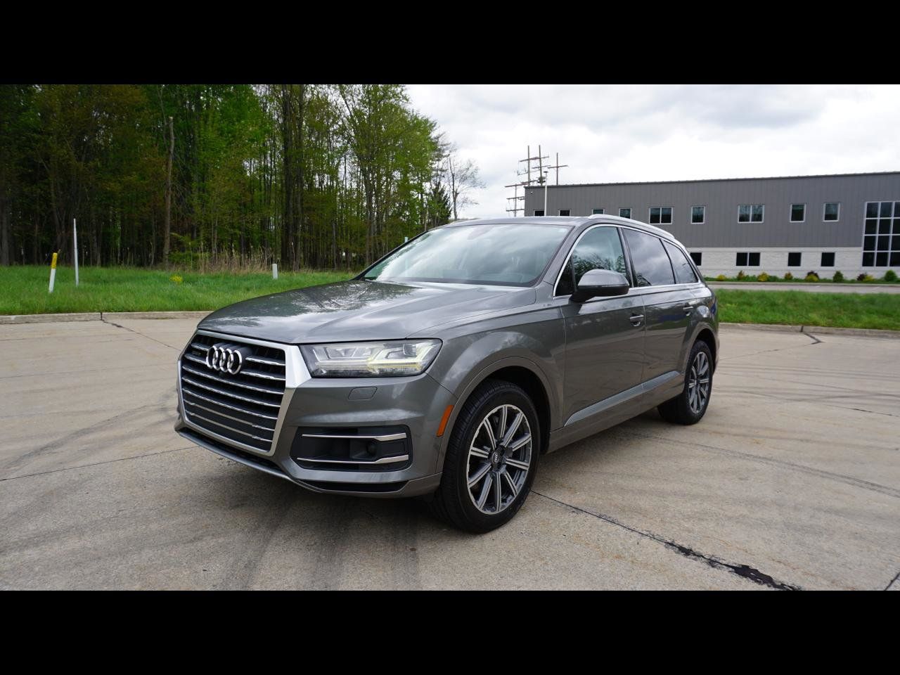 Used 2017 Audi Q7 3.0T Prestige AWD/4WD image 1