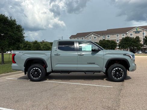 New 2026 Toyota Tundra SR5 AWD/4WD image 5