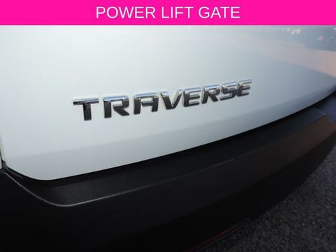 Used 2023 Chevrolet Traverse LT FWD image 20