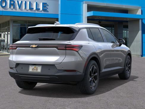 New 2026 Chevrolet Equinox EV LT image 4