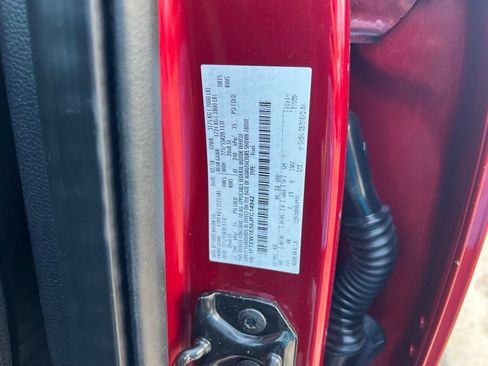 Used 2018 Ford F150 XLT w/ Equipment Group 302A Luxury AWD/4WD image 11