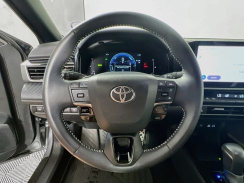 Used 2025 Toyota Camry SE w/ Multimedia Upgrade Package FWD image 17
