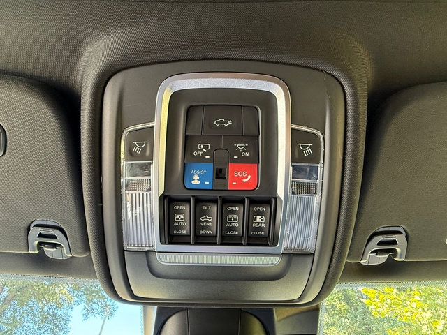 Used 2021 RAM 1500 Limited AWD/4WD image 32