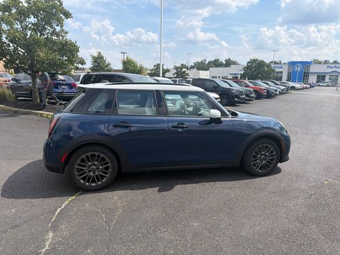 Used 2025 MINI Cooper S FWD image 19