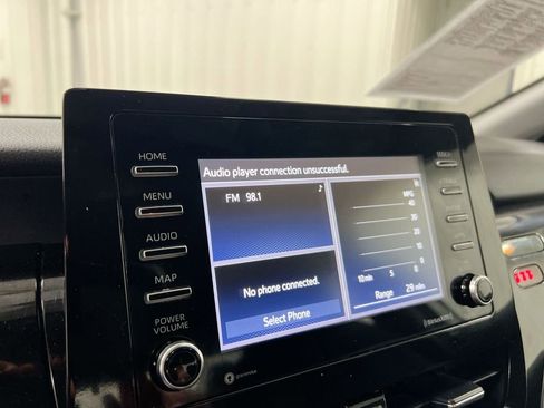 Used 2022 Toyota Camry SE image 14