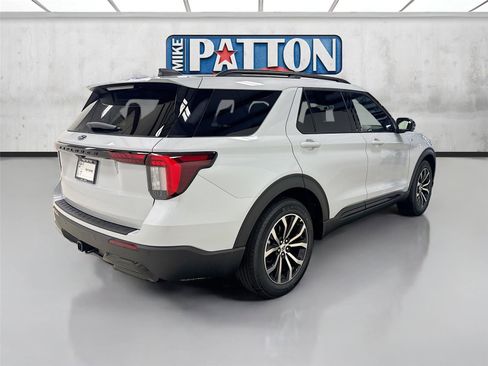 New 2026 Ford Explorer ST-Line RWD image 7