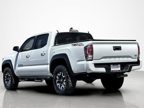Certified 2022 Toyota Tacoma TRD Off-Road RWD image 3