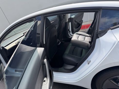 Used 2023 Tesla Model 3 Standard Range RWD image 14
