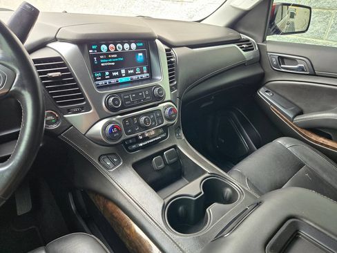 Used 2019 Chevrolet Suburban LT AWD/4WD image 24