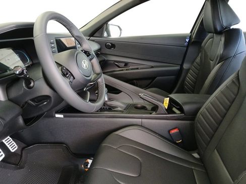 New 2026 Hyundai Elantra SEL Sport FWD image 10