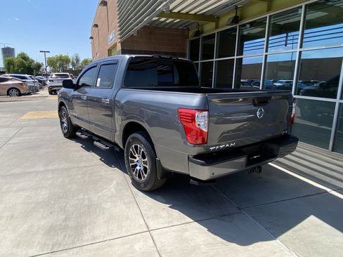 Used 2021 Nissan Titan SV w/ Accessory Utility Package image 3
