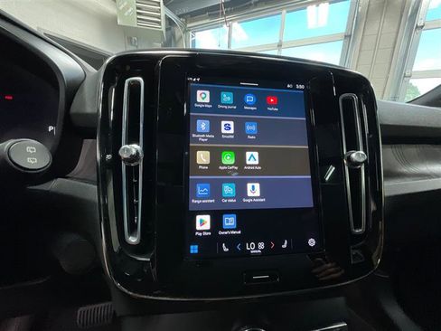 Used 2023 Volvo XC40 Recharge Plus AWD/4WD image 18