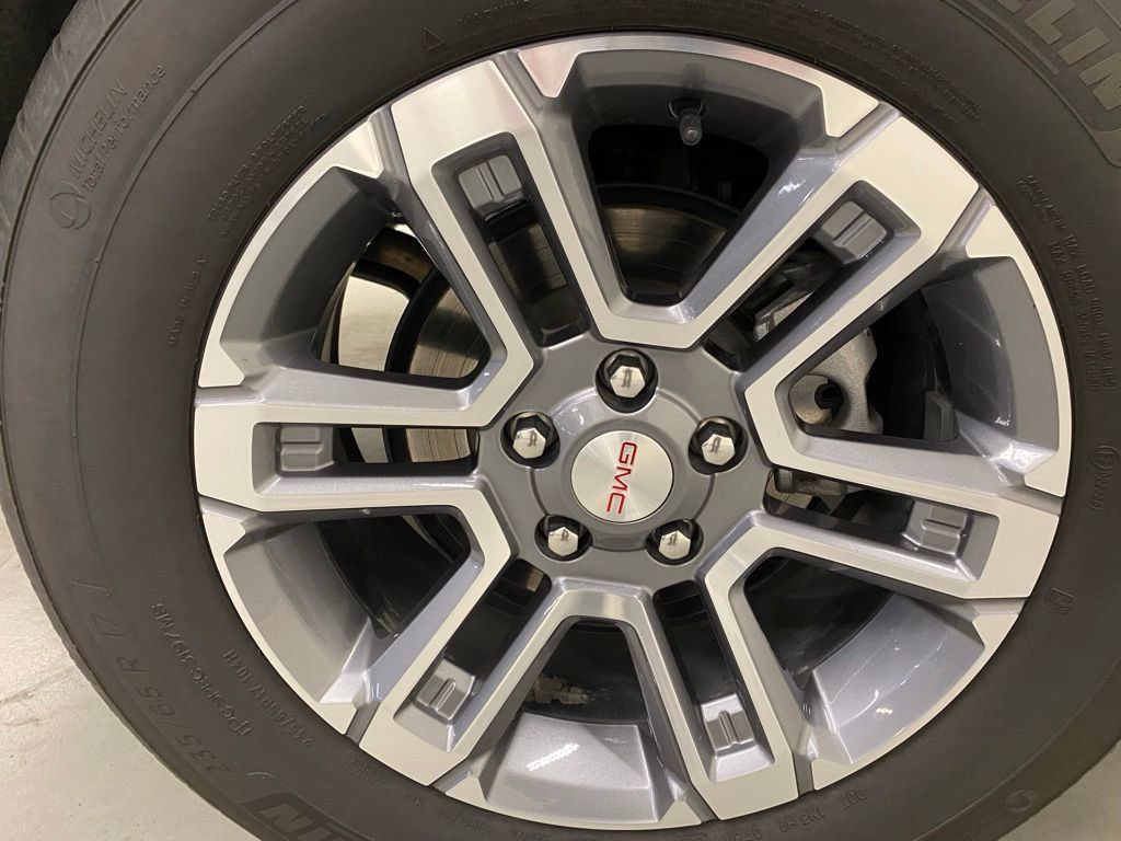 Used 2025 GMC Terrain Elevation AWD/4WD image 25