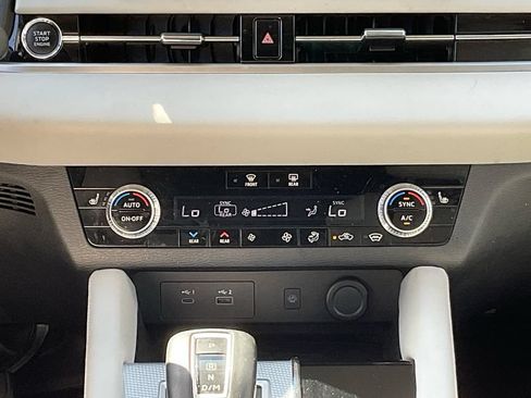 Used 2022 Mitsubishi Outlander SEL AWD/4WD image 23