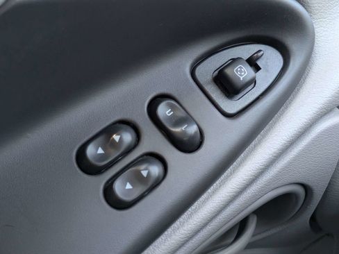 Used 2003 Ford Mustang Coupe RWD image 19