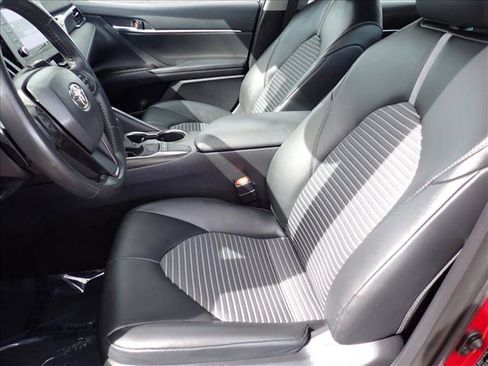 Used 2023 Toyota Camry SE w/ Convenience Package FWD image 11