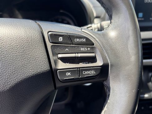 Used 2021 Hyundai Kona SEL Plus AWD/4WD image 23