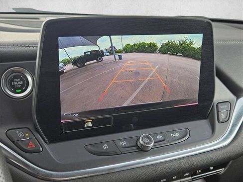 Used 2025 Chevrolet Blazer LT FWD image 14