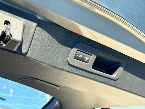 New 2025 Lexus LX 700h Luxury image 40