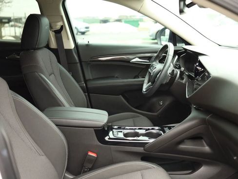 Used 2023 Buick Envision Preferred FWD image 54