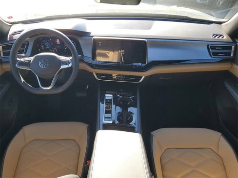 New 2026 Volkswagen Atlas Cross Sport SE image 14