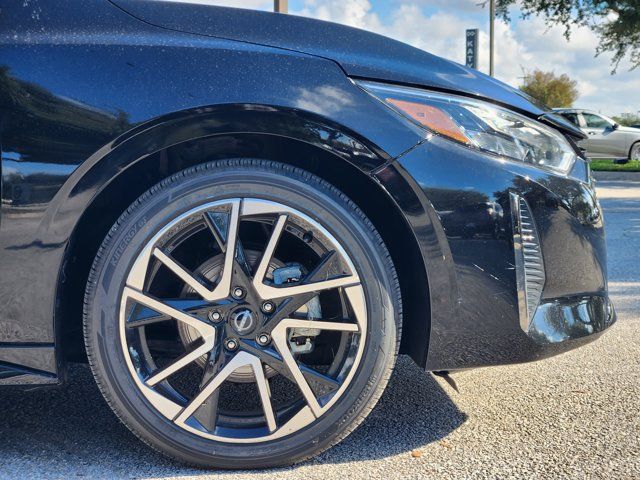 Used 2025 Nissan Sentra SR FWD image 9