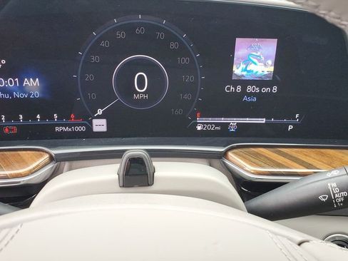 Certified 2024 Cadillac Escalade Sport Platinum image 25