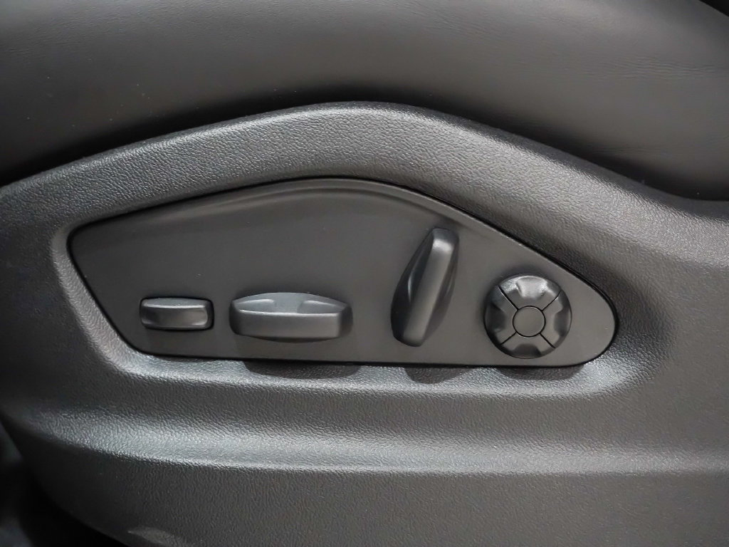 Certified 2026 Porsche Cayenne Coupe AWD/4WD image 20