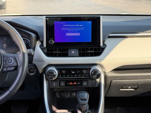 Certified 2023 Toyota RAV4 XLE w/ Convenience Package AWD/4WD image 15