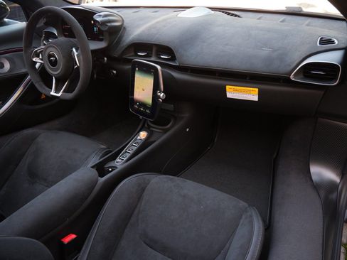 New 2026 McLaren Artura Spider image 10