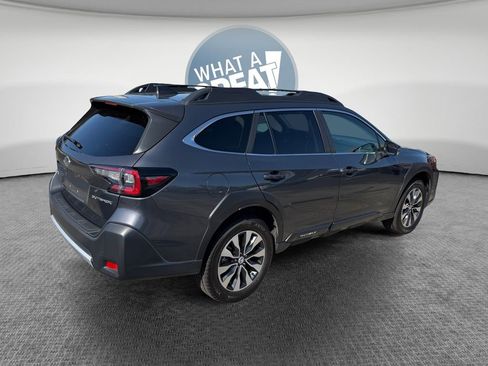Used 2024 Subaru Outback Limited AWD/4WD image 3