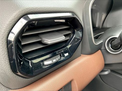 Used 2023 Honda Pilot Elite image 37