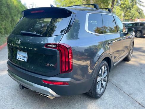 Used 2020 Kia Telluride S w/ S 8 Passenger Seating Package AWD/4WD image 4