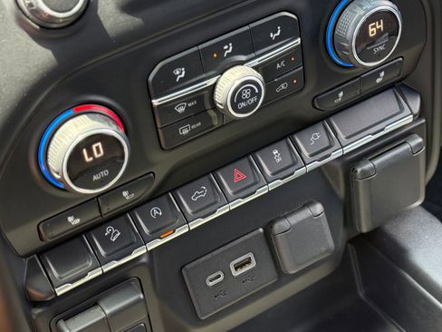 Used 2019 Chevrolet Silverado 1500 RST w/ All-Star Edition AWD/4WD image 27