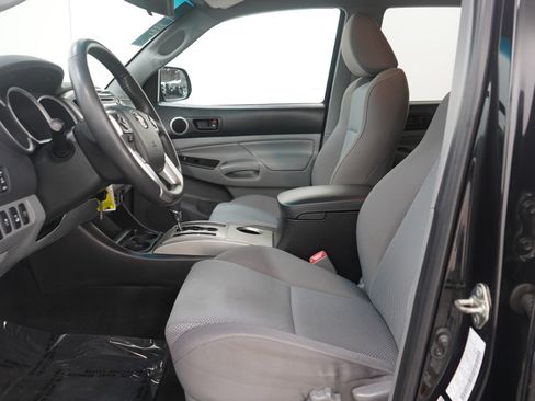 Used 2014 Toyota Tacoma 4x4 Double Cab w/ TRD Off-Road Package image 24