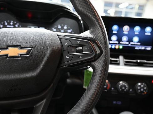 Used 2024 Chevrolet Trax LS w/ LS Convenience Package image 23