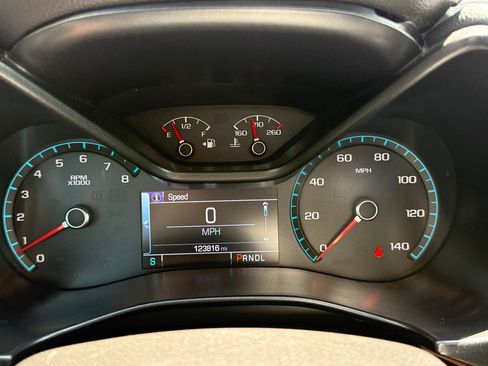 Used 2018 Chevrolet Colorado Z71 AWD/4WD image 21
