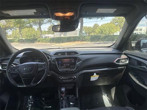 Used 2022 Chevrolet TrailBlazer RS w/ Convenience Package image 18
